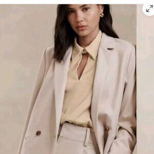 Banana Republic Women's Essential Collared Blouse Size Small